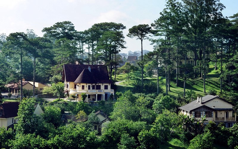 Nơi đây cũng đã thu hút nhiều cặp đôi bởi sự lãng mạn và yên bình vốn có của nó.